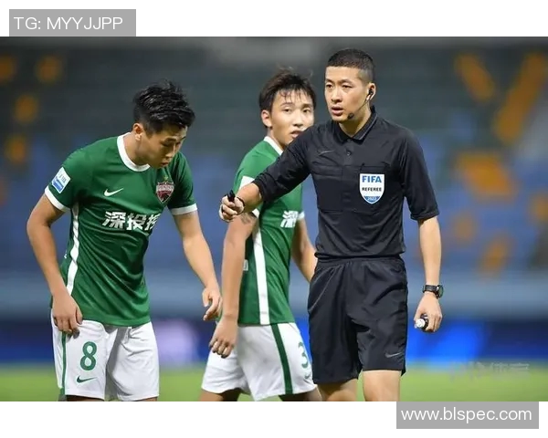 深圳排球队在邀请赛中的团队协作表现分析与点评 深圳排球队在邀请赛中的团队协作表现分析与点评