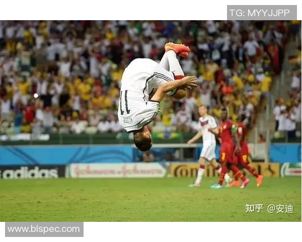 热爱足球明星的男人们如何在生活中展现他们的激情与追求 热爱足球明星的男人们如何在生活中展现他们的激情与追求